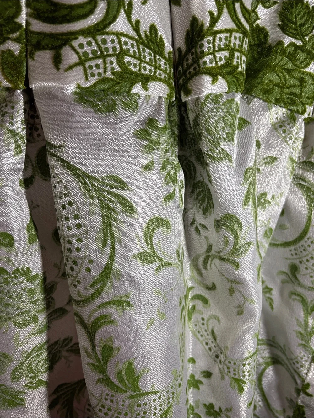 4 vintage drapery flocked Brand New Green Floral Damask Curtain Panels 411